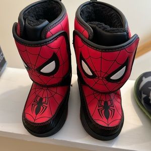 Spiderman snow boots